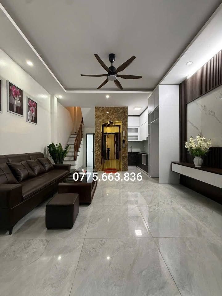 Nhà riêng Vĩnh Tuy, Hai Bà Trưng 40m² giá 10 tỷ - Full nội thất sang trọng!