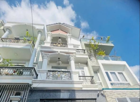 Nhà 3 tầng phường Hiệp Bình Chánh 56m² giá 7.9 tỷ - Sẵn sàng cho thuê ngay!