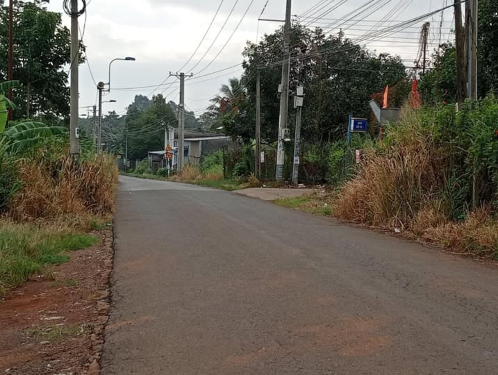 Đất nền mặt tiền Nguyễn Văn Trổi, phường Xuân Lập, 200m² - Sổ đỏ chính chủ, giá tốt!