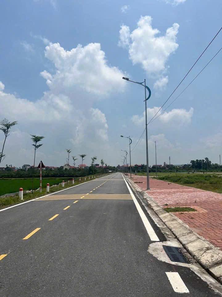 Đất nền Chính Nghĩa Kim Động 85m² giá 2 tỷ - Sổ đỏ chính chủ, đầu tư sinh lời!