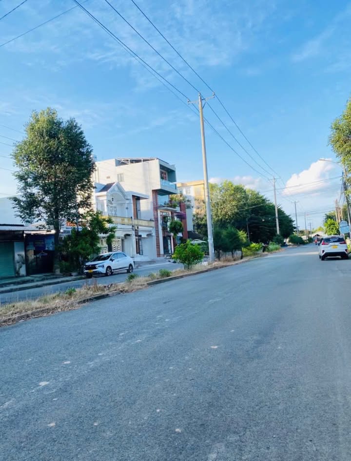 Đất nền đẹp 99m² Đường D10, KDC Hồng Loan 6A chỉ 4.2 tỷ - Cơ hội đầu tư sinh lời!