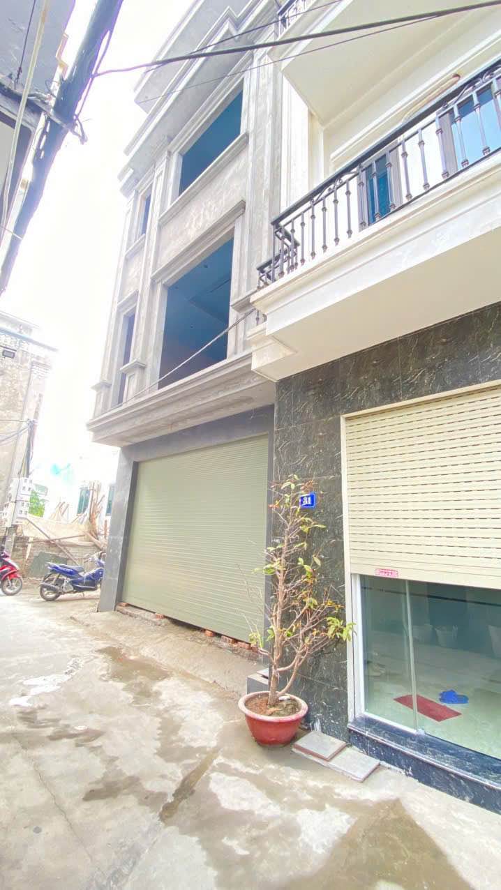 Nhà 4 tầng độc lập tại Quỳnh Hoàng, Nam Sơn, 50m² giá 3.39 tỷ - Vị trí đắc địa, tiện ích đầy đủ!