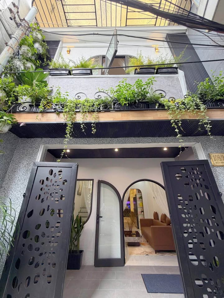 Nhà 2 tầng kiệt 108 Điện Biên Phủ, Thanh Khê 56m² giá 4 tỷ - Full nội thất sang trọng!