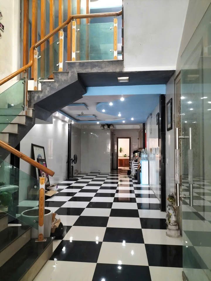 Bán nhà mặt phố Giắt, Quảng Thành, Thanh Hóa 166m² giá 4xx tỷ - Đầu tư sinh lời hiệu quả!