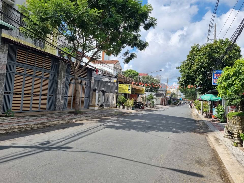 Nhà mặt tiền đường Ca Văn Thỉnh - Bến Tre 163m² giá 7.2 tỷ - Kinh doanh sầm uất!