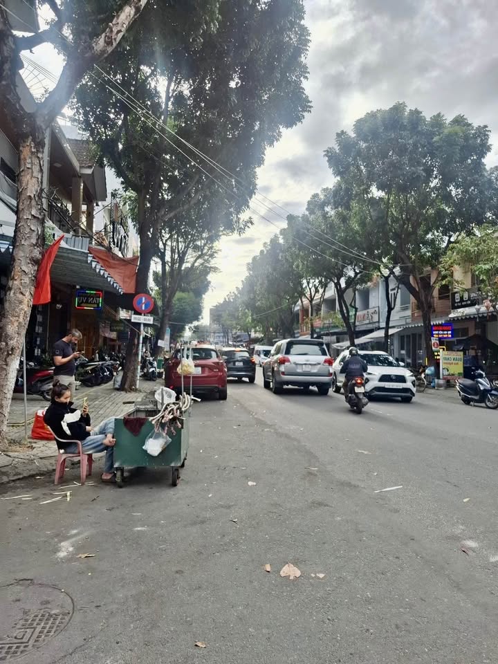 FrontHouse Bà Huyện Thanh Quan, Đà Nẵng 143m² giá 31.5 tỷ - Vị trí đắc địa, kinh doanh sầm uất!