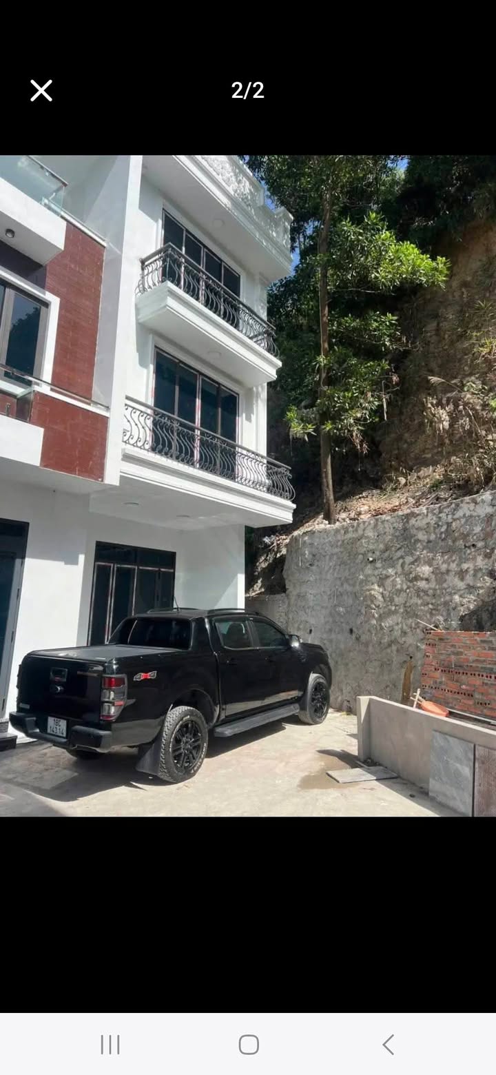 Nhà phố 3 tầng tại Ngõ 9 Cao Thắng, 100m² giá 2 tỷ - Sẵn sàng vào ở ngay!