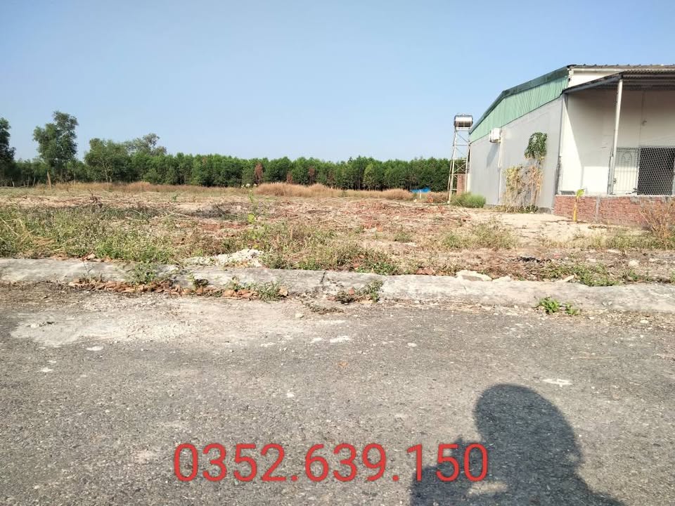 Đất thổ cư 300m² tại Tái Định Cư Hắc Dịch - Giá chỉ 1.4 tỷ VND, thương lượng ngay!