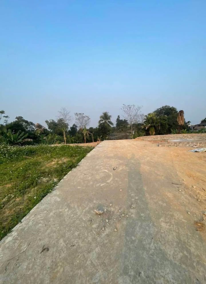 Lô đất góc TDP Ỷ La 3, 200m² giá 2.8 tỷ - Cơ hội đầu tư tuyệt vời!