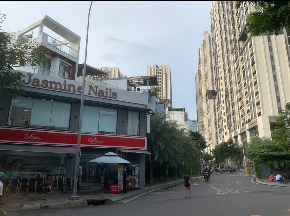 Nhà 5 tầng tại Quận 10, 69m² giá 15 tỷ - Phù hợp làm văn phòng!