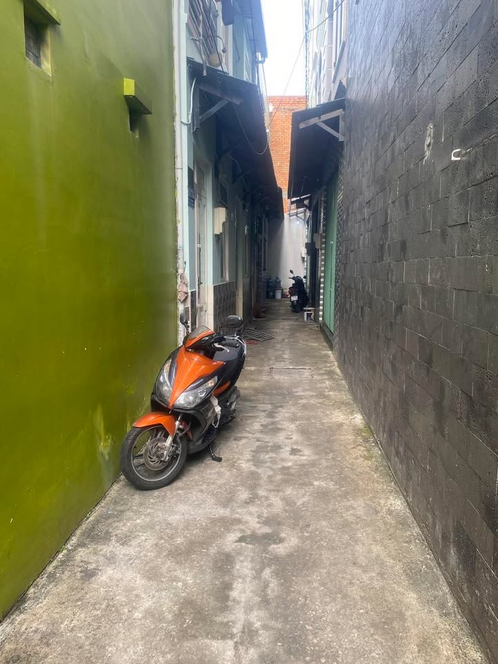 Nhà riêng Phường 4, Quận Tân Bình 133m² giá 6.3 tỷ - Gần bệnh viện Thống Nhất!