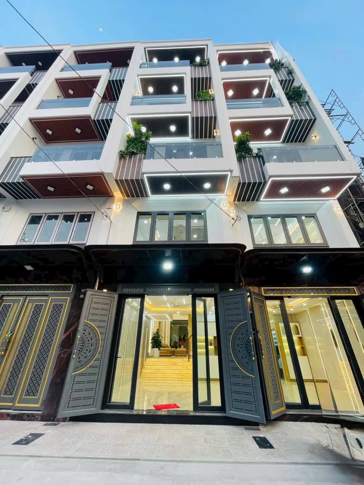 Townhouse Lê Trọng Tấn, Quận Tân Phú, 68m² giá 9.8 tỷ - Sẵn sàng vào ở ngay!