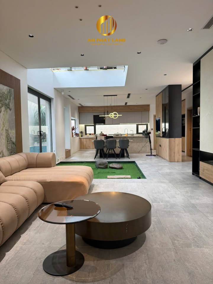 Nhà vườn mini Phường Đông Thành 180m² giá thỏa thuận - Thiết kế hiện đại, không gian thoáng đãng!