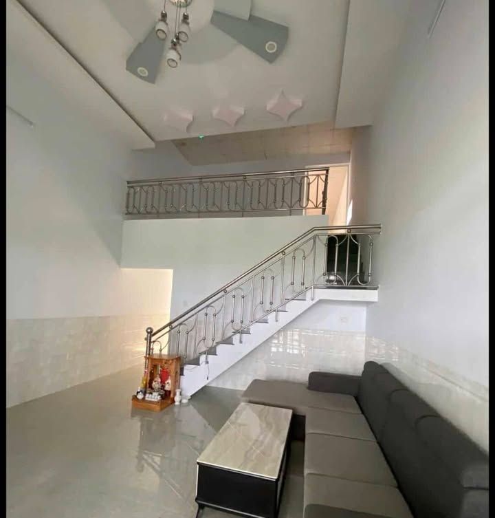 Nhà cấp 4 đường Vũ Như Tô, Tân Phú 125m² giá 1.9 tỷ - Tiện nghi đầy đủ, gần trường học!