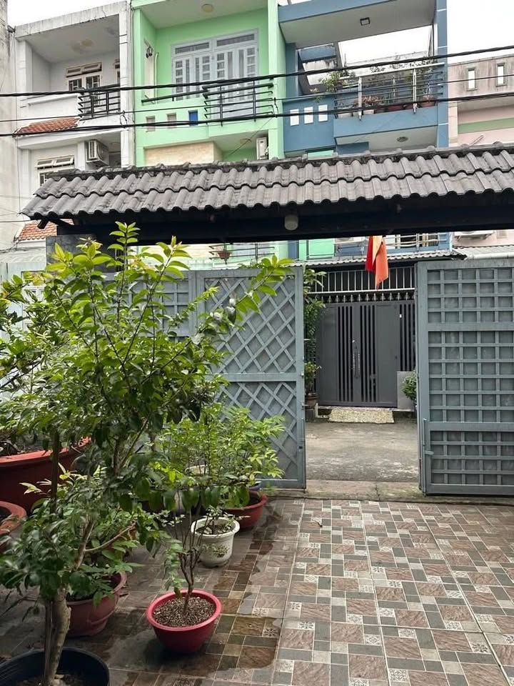 Nhà cấp 4 hẻm 6m Trần Thị Cờ Thới An 140m² giá 7.3 tỷ - Ô tô vào tận nhà!