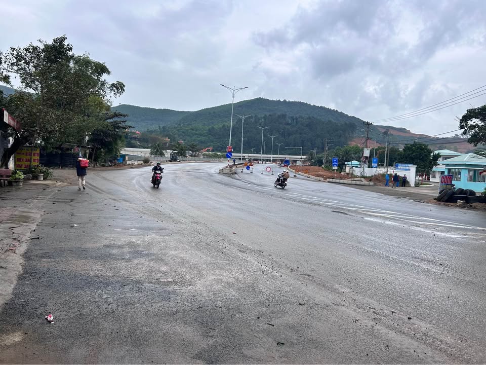 Nhà mặt tiền đường Nguyễn Văn Cừ, Quận Liên Chiểu, 264m² giá 8 tỷ - Dòng tiền khủng từ cho thuê!