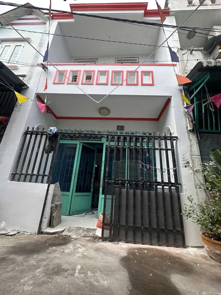 Nhà đẹp Tân Đông Hiệp - 45m² giá 1.25 tỷ - Gần trường học tiện lợi!