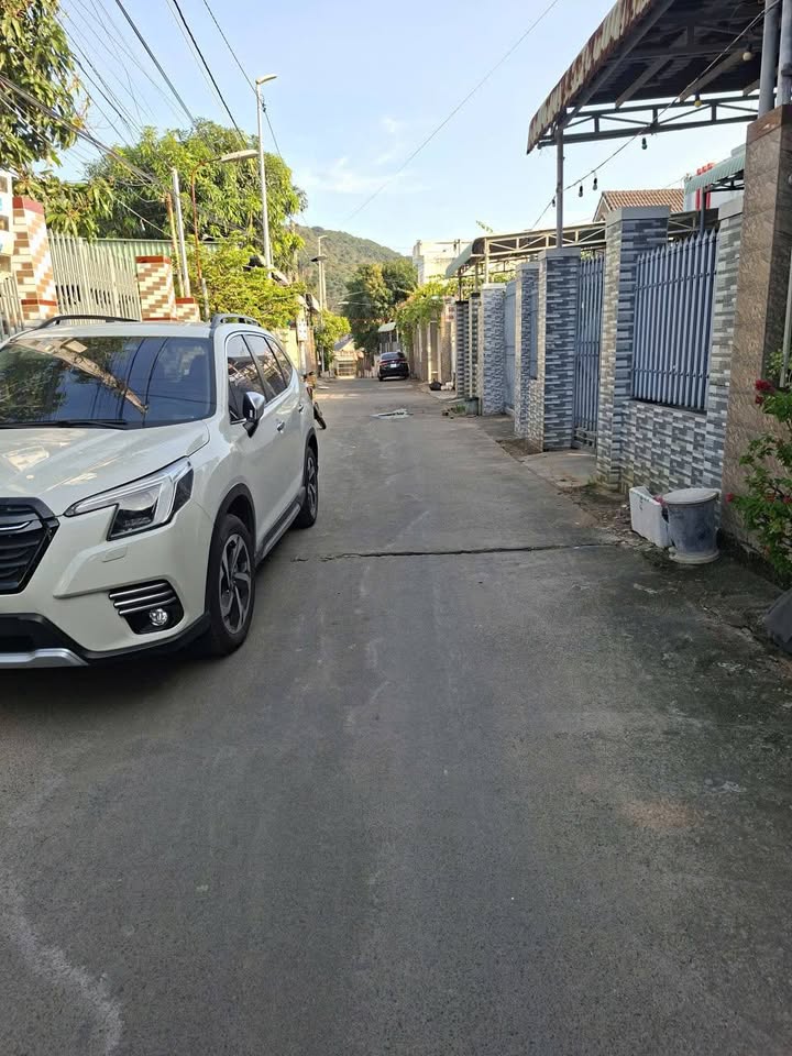 Nhà cấp 4 xã Long Hải 140m² giá 1.15 tỷ - Sổ hồng riêng, thương lượng tốt!