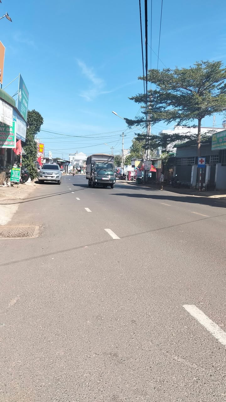 Đất nền liền kề tại hẻm cấp 1 Y Wang, Buôn Ma Thuột - Cơ hội đầu tư sinh lời!