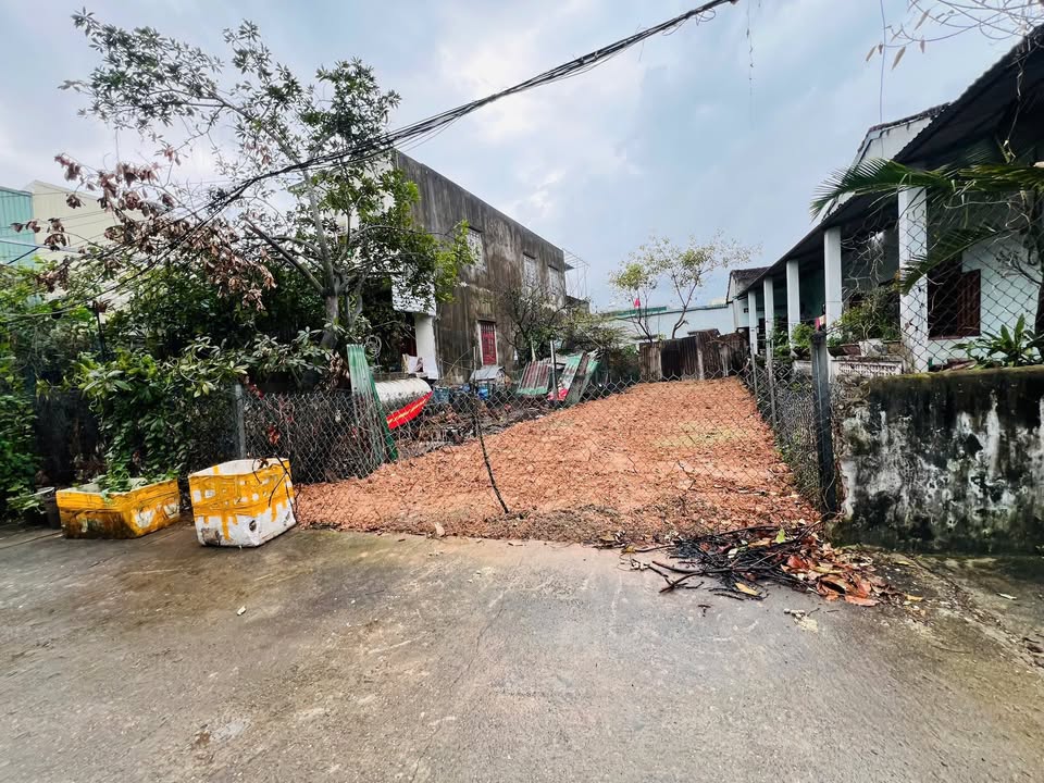 Đất nền Hẻm 05 Lê Lợi, Quảng Ngãi 100m² giá chỉ 1.3 tỷ - Cơ hội tốt không thể bỏ lỡ!