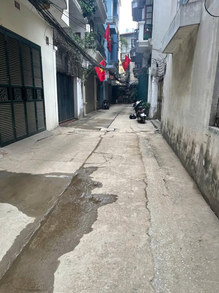 Nhà dân xây Nguyễn Phúc Lai, Đống Đa 62m² giá 29 tỷ - Ô tô đỗ cửa thoải mái!