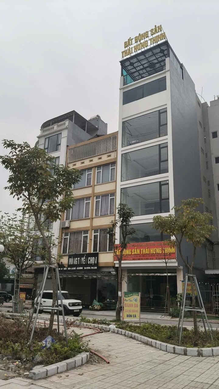 Nhà đẹp Mộ Lao 40m² giá 14 tỷ - Kinh doanh đỉnh cao với thang máy!