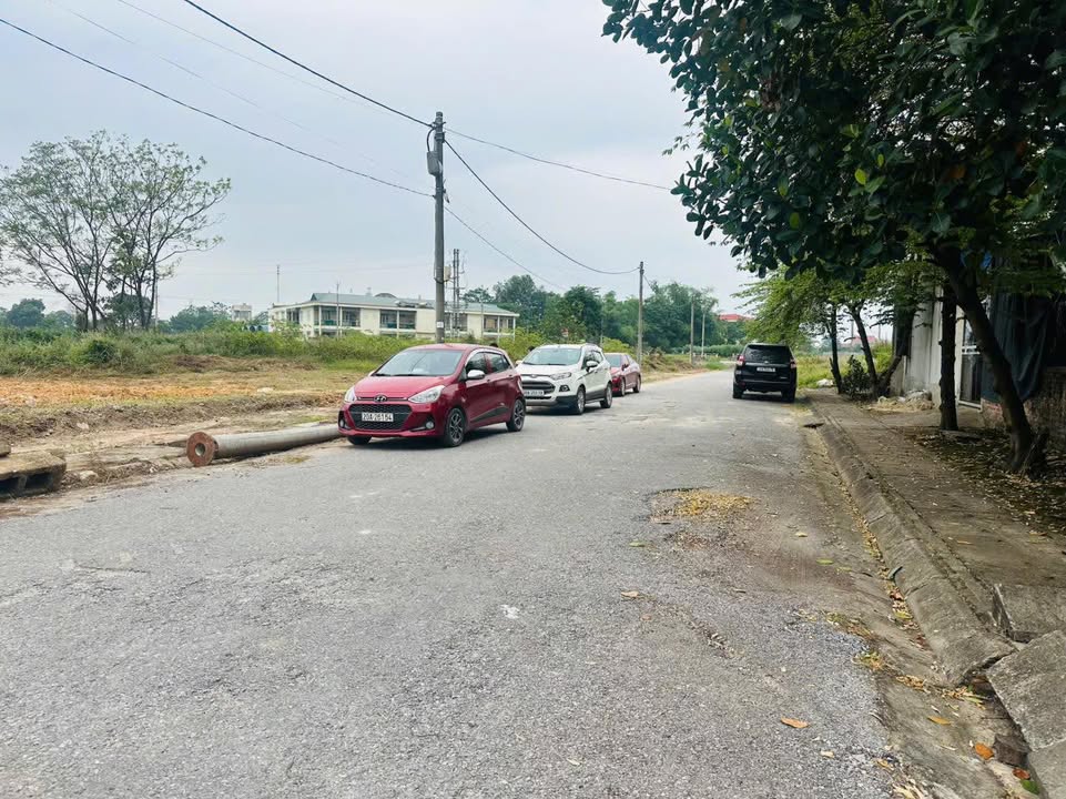 Đất nền Phổ Yên 150m² giá 1 tỷ - Vị trí đắc địa tại Tân Hương!