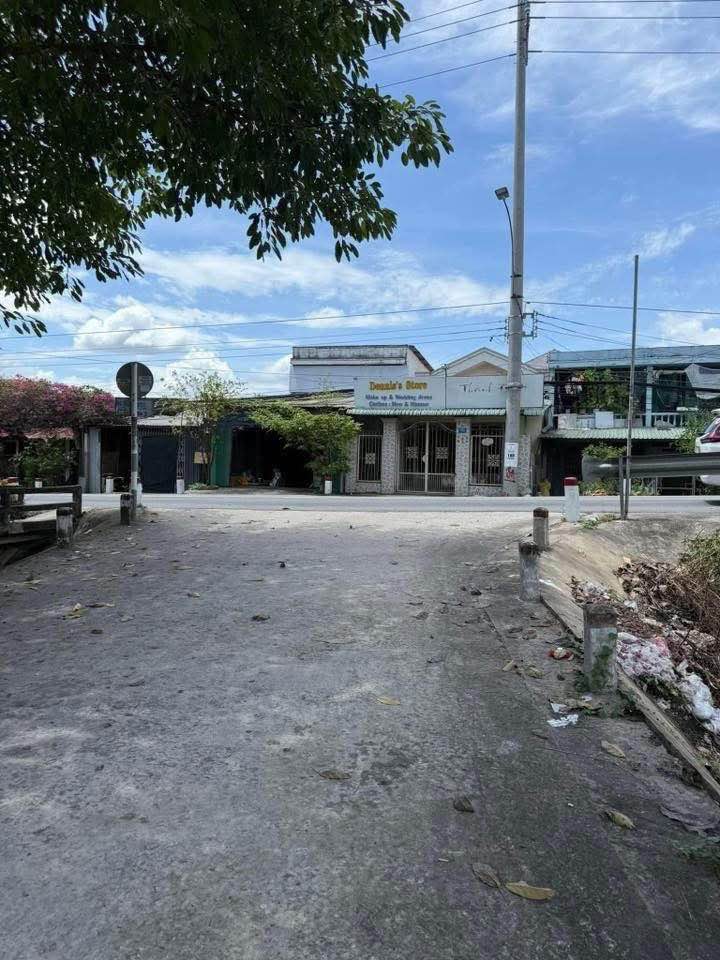 Đất nền liền kề view kênh tại Thị xã Cai Lậy 100m² giá 1.15 tỷ - Thoáng mát, ô tô vào tận nơi!