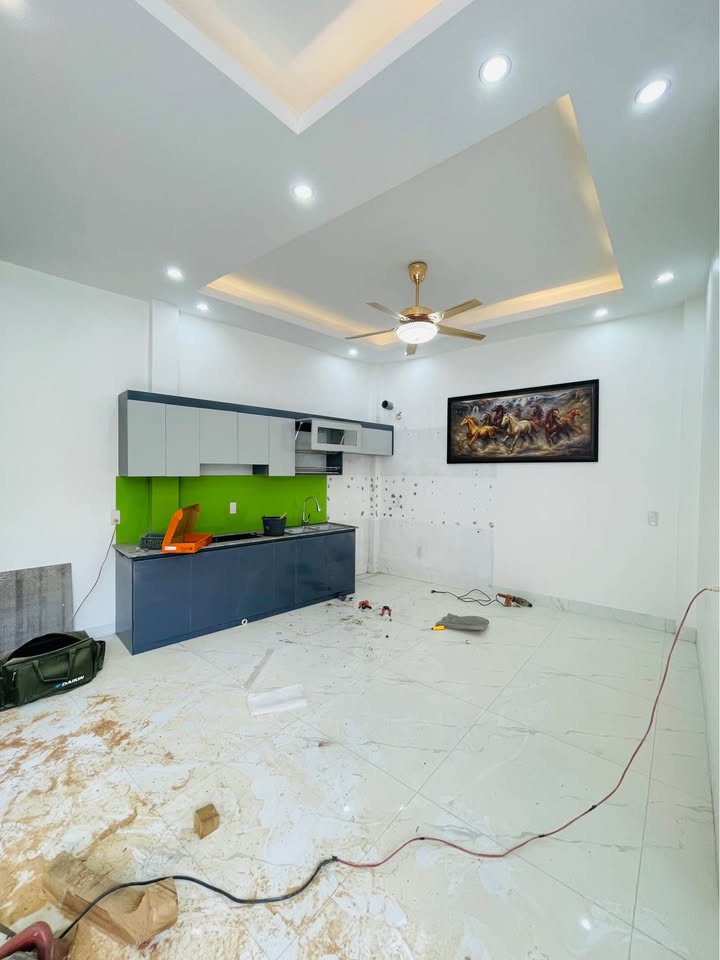 Nhà 3 tầng Trần Lãm, Thái Bình 35m² giá 1.6 tỷ - Địa điểm thuận lợi gần bệnh viện!