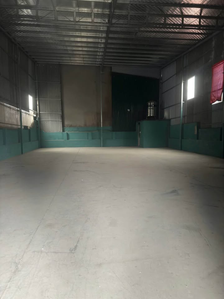 Cho thuê kho xưởng tại Vĩnh Ngọc Đông Anh 286m² giá chỉ 15 triệu - Vị trí thuận lợi ngay chân cầu Nhật Tân!