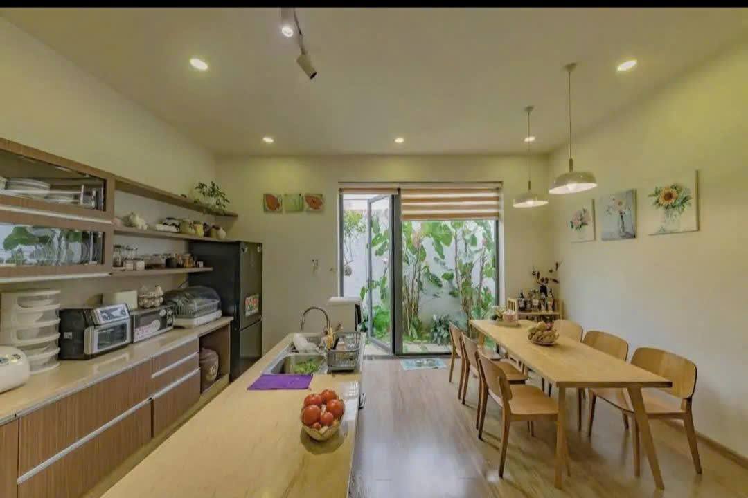 Villa sân vườn mặt tiền Phường 4 Đà Lạt 171m² giá 16 tỷ - Nơi nghỉ dưỡng lý tưởng!