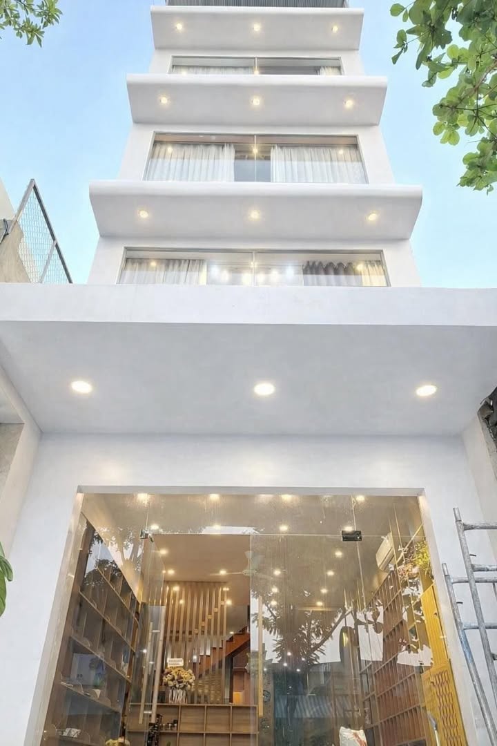 Bán gấp nhà 5 tầng mặt tiền đường Hồ Quý Ly 95m² - Cơ hội kinh doanh đắc địa!