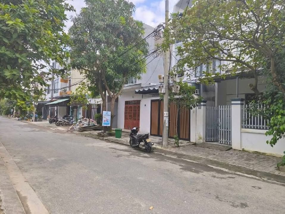 Đất nền lô đôi Lỗ Giáng 200m² giá 11 tỷ - Vị trí đẹp kinh doanh sầm uất!