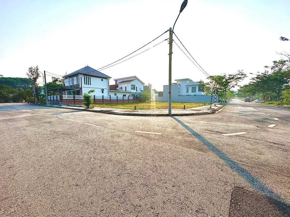 Đất nền KQH Cư Chánh - Minh Mạng, TP Huế 200m² giá 3.2 tỷ - Sổ đỏ chính chủ