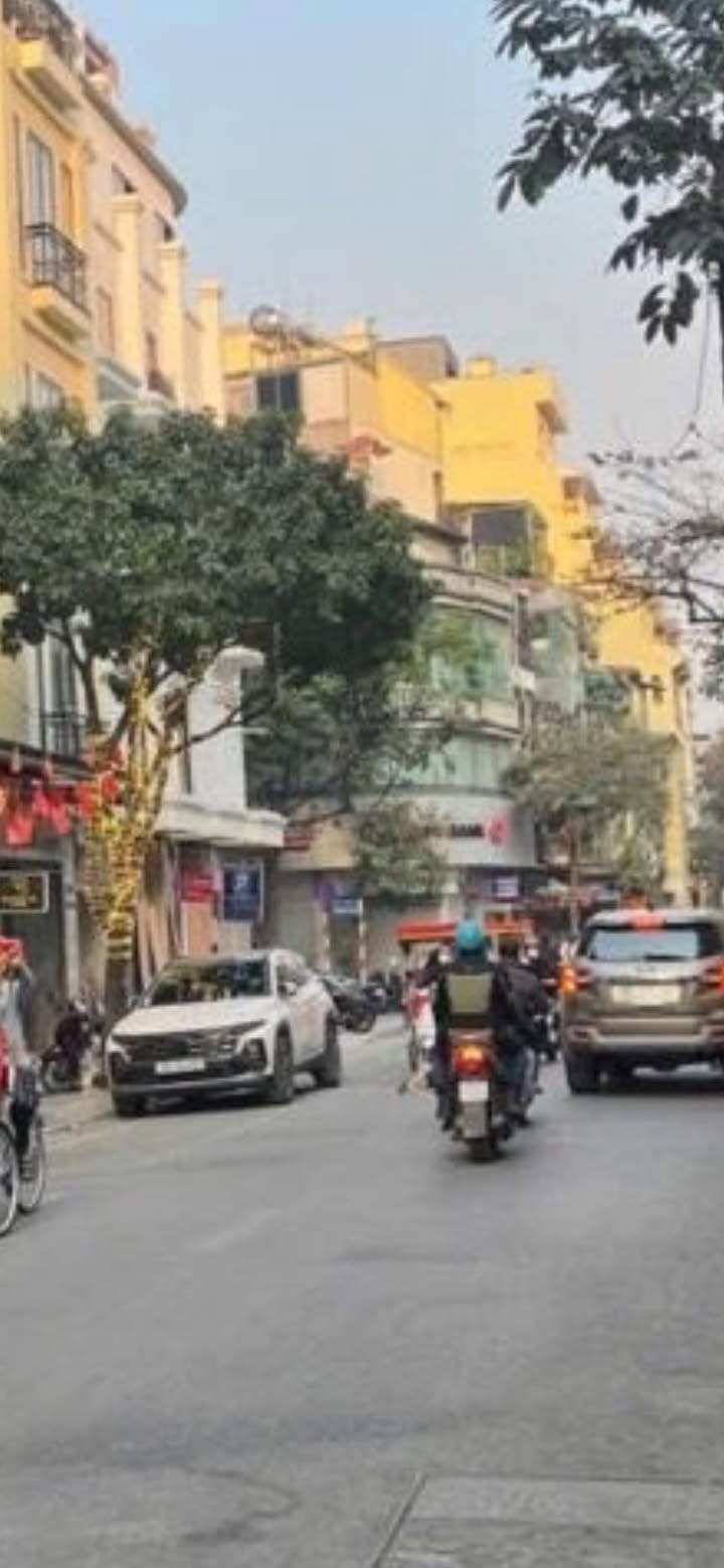 FrontHouse phố Quán Thánh 45m² giá 26 tỷ - Kinh doanh đỉnh cao!