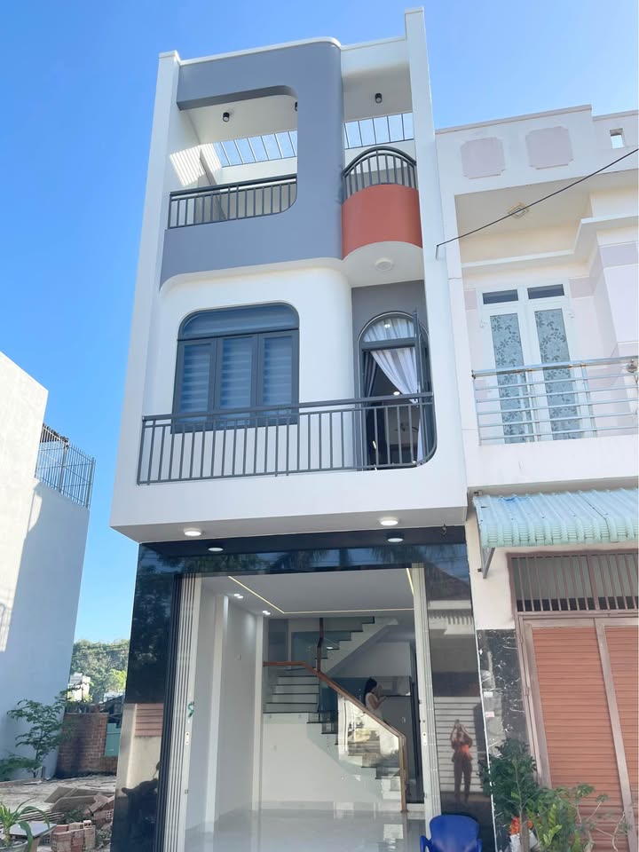 Nhà phố Địa Lô Quy Nhơn 65m² giá 4.45 tỷ - Sẵn sàng vào ở ngay!