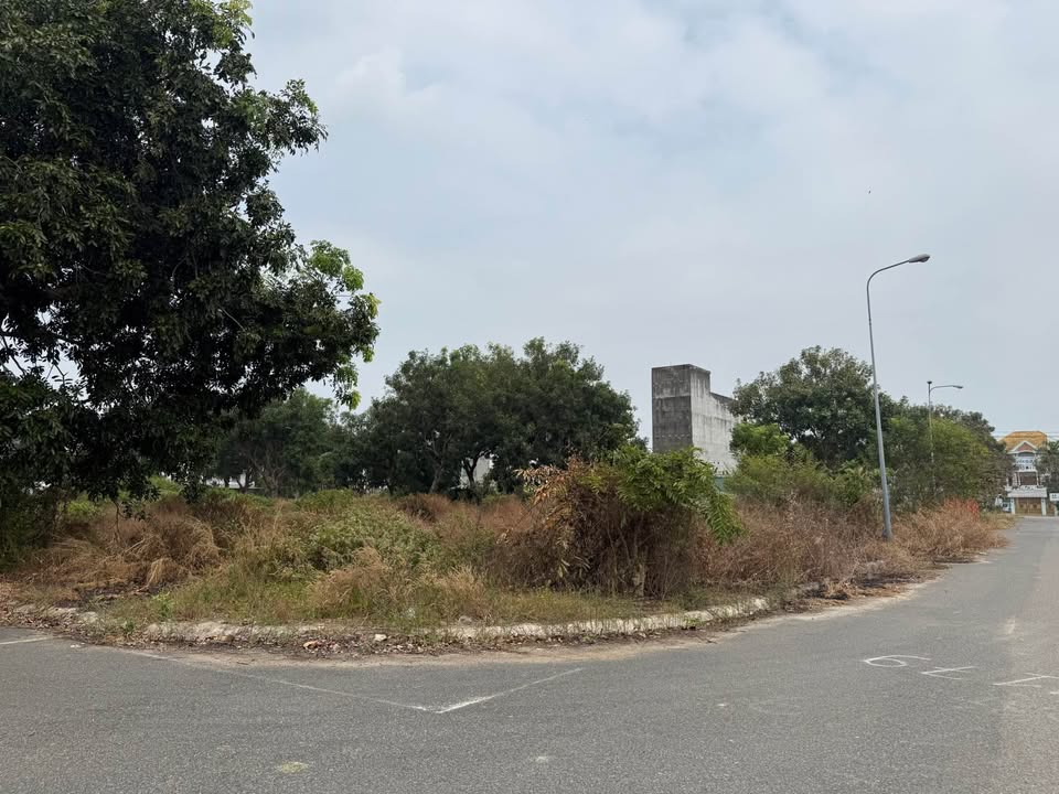 Biệt thự góc 2 mặt tiền 258m² tại Thị Trấn Long Điền giá 4.5 tỷ - Đầu tư sinh lời!