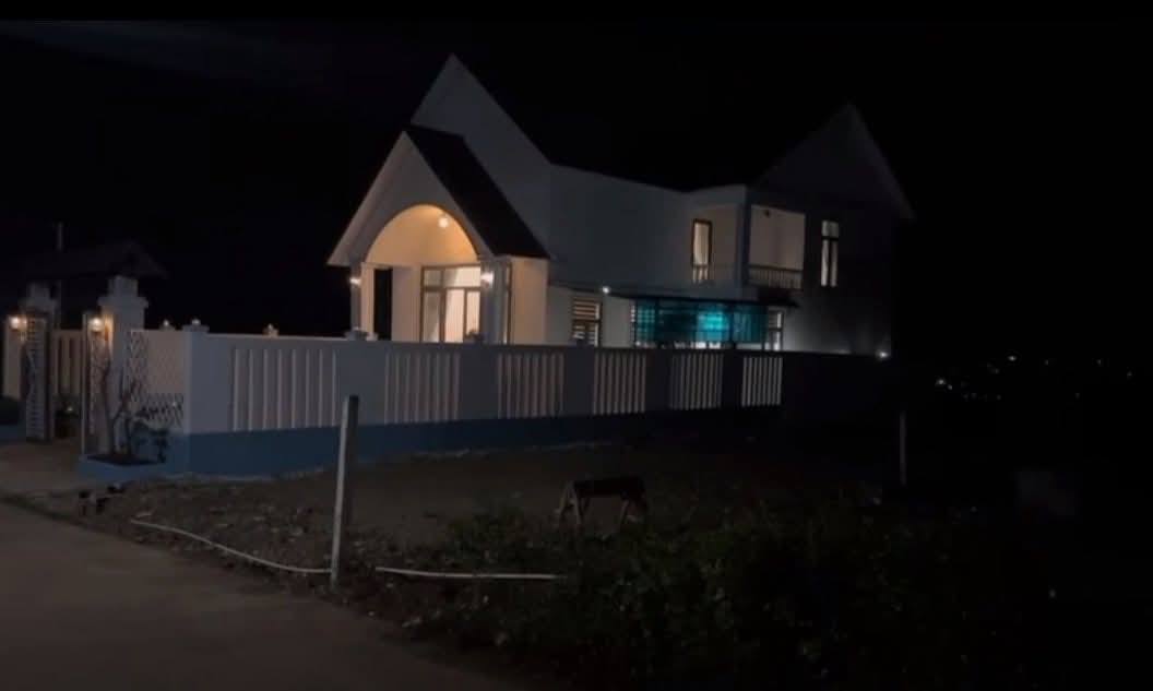 Nhà phố Ninh Gia, Đức Trọng 450m² giá 4.1 tỷ - Vị trí đắc địa trung tâm!