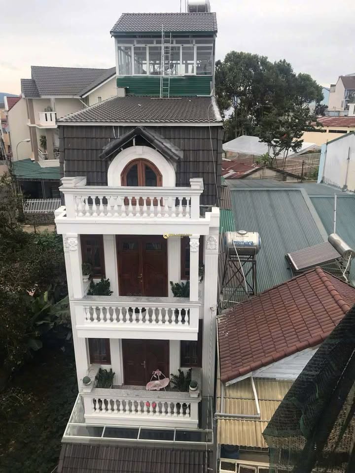 Nhà mặt tiền Đà Lạt 113m² giá 10.7 tỷ - Sẵn sàng kinh doanh