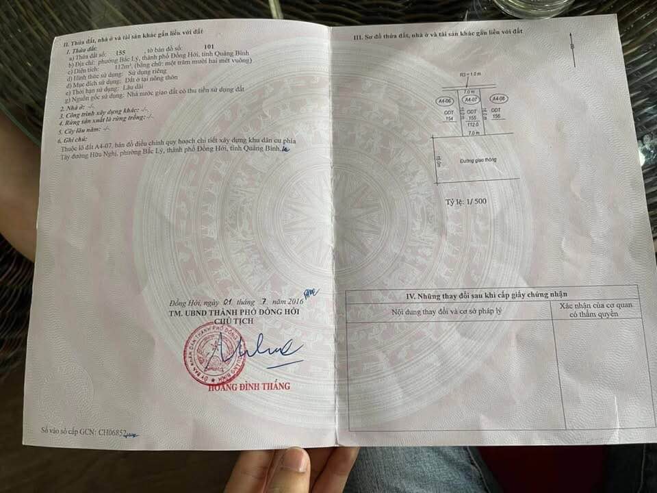 Townhouse A4.7 Tây Hữu Nghị, Đồng Hới 112m² giá 2.6 tỷ - View sân bóng hấp dẫn!