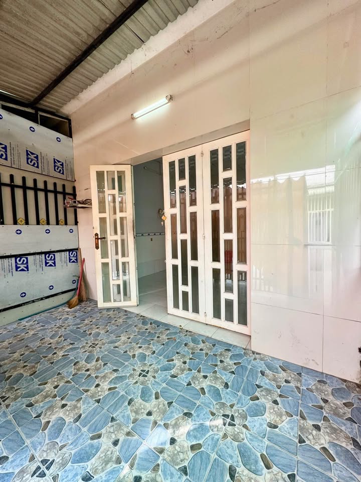 Nhà cho thuê KDC Hoàng Hảo, Vĩnh Long 68m² chỉ 3.2 triệu - Sẵn sàng vào ở ngay!