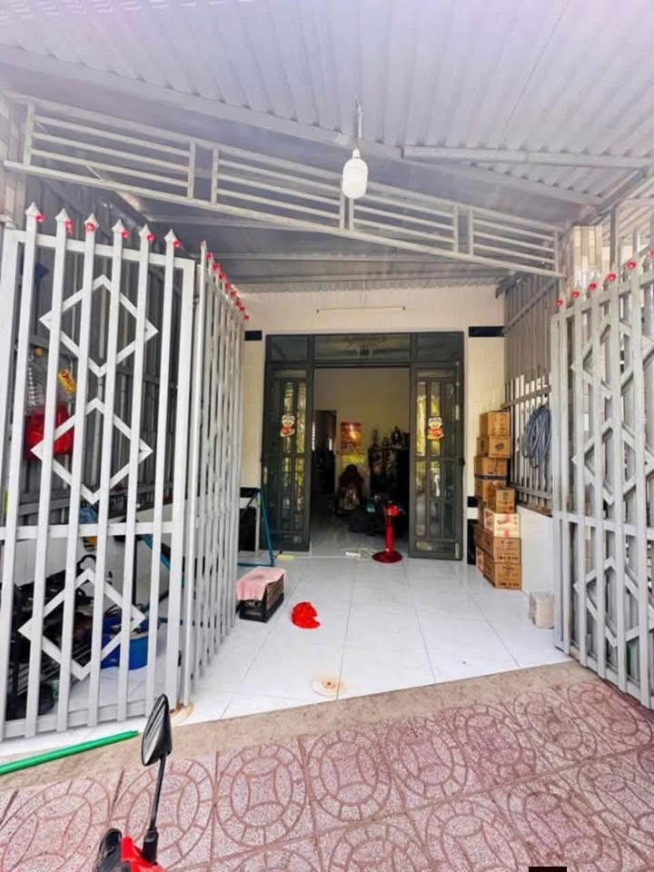 Nhà cấp 4 KDC Đông Thuận, Vĩnh Long 62m² giá 1,05 tỷ - Chính chủ bán gấp!