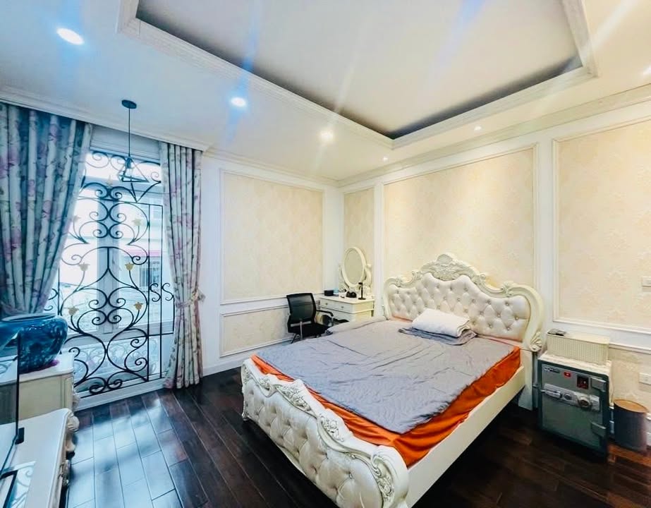 Nhà phố Trần Hữu Tước, Đống Đa, 45m², giá 19 tỷ - Đầu tư sinh lời tiềm năng!