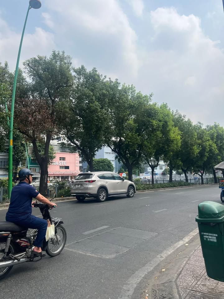 Nhà phố Hoàng Sa, Quận Tân Bình 64m² giá 8 tỷ - Nhà 2 mặt hẻm thông thoáng!