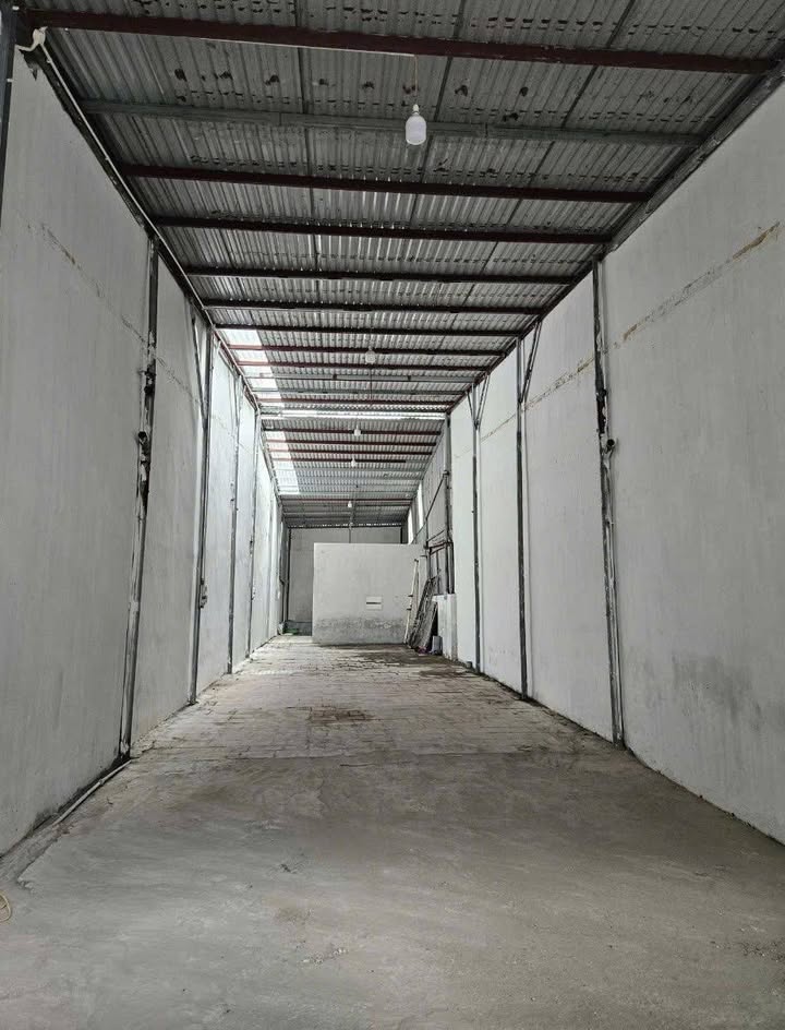 Cho thuê kho xưởng tại Sài Đồng, Long Biên - 137m² giá 10 triệu/tháng - Thuận tiện giao thông!