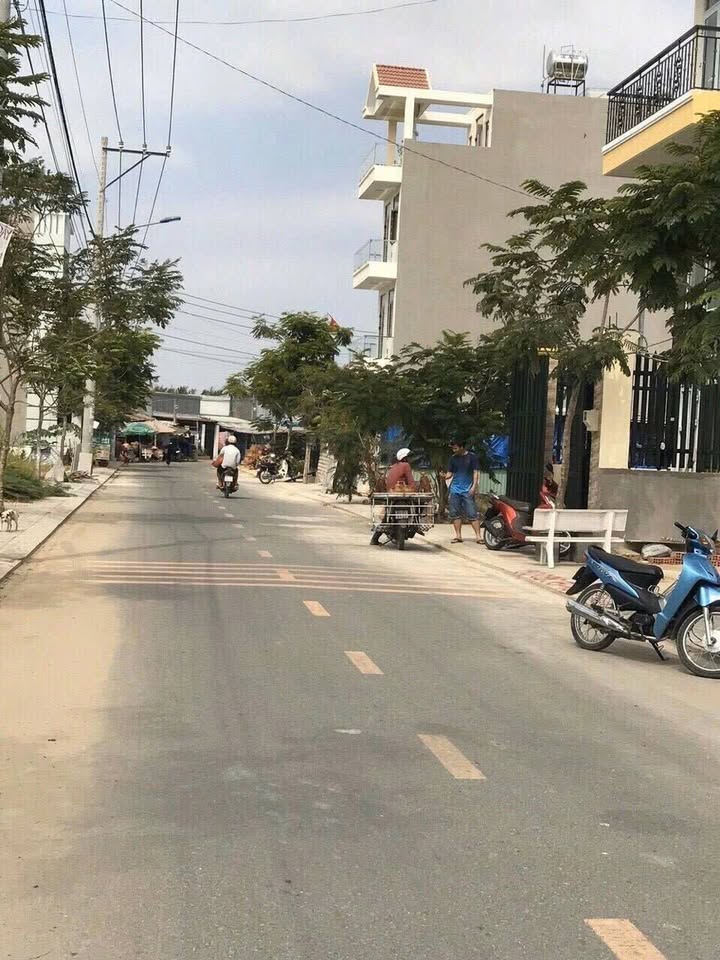 Đất thổ cư hẻm ô tô Đường Số 1, Long Trường, 374m² chỉ 10.5 tỷ - Cần bán gấp!