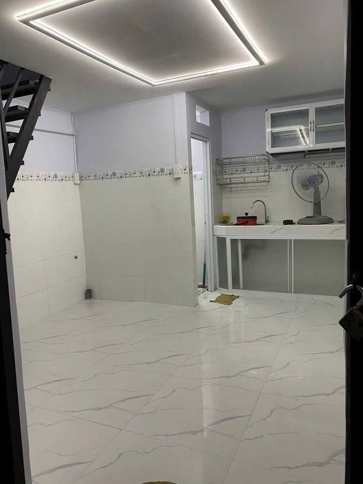 Nhà nhỏ xinh Hiệp Bình Chánh 12m² giá 590 triệu - Thích hợp cho gia đình trẻ!