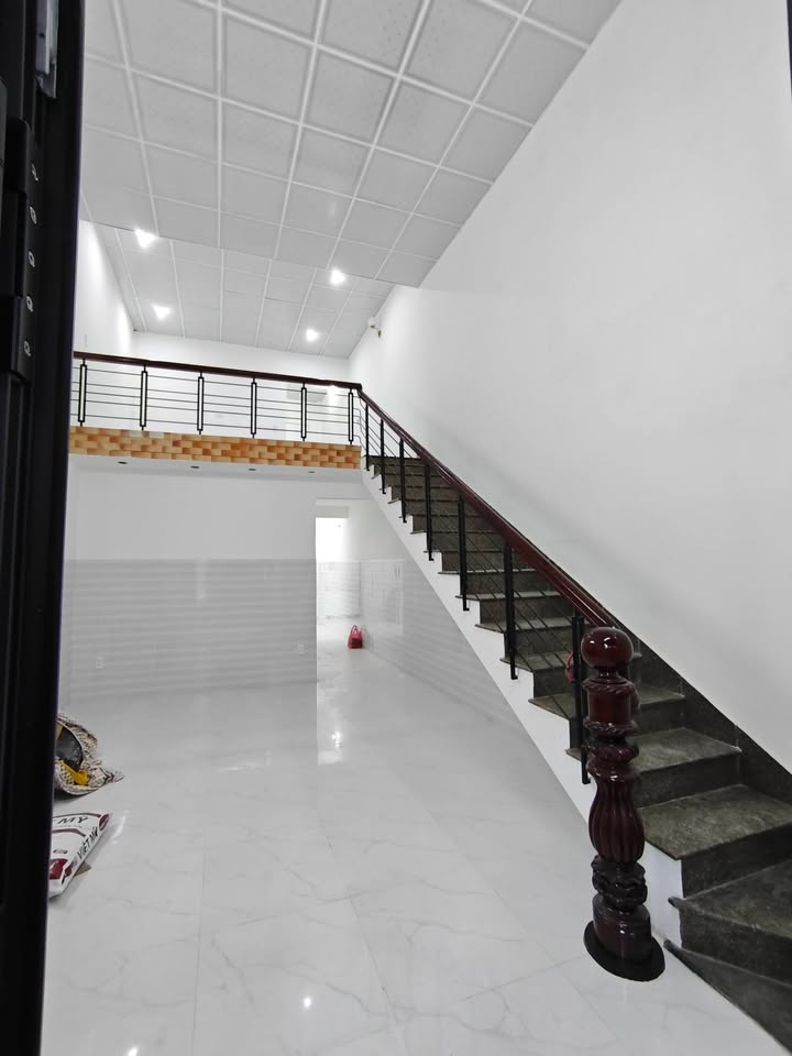 Nhà riêng đường Nguyễn Đình Tứ, quận Cẩm Lệ 60.2m² giá 3 tỷ - Không gian sống lý tưởng!