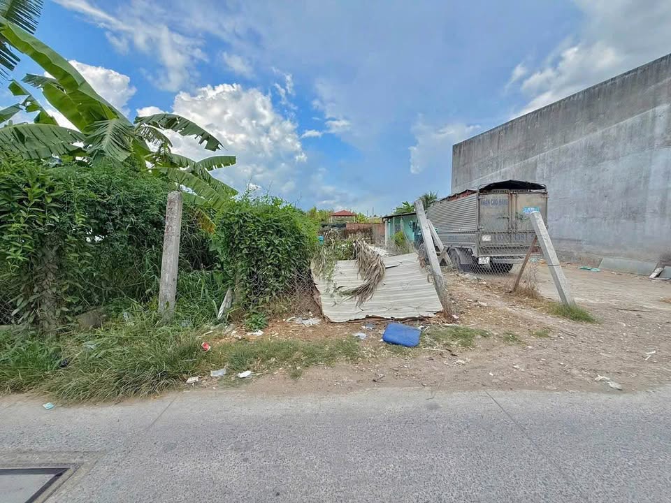 Đất nền hẻm Lâm Sản, TP. Mỹ Tho 85m² giá 800 triệu - Vị trí đẹp, giao thông thuận tiện!