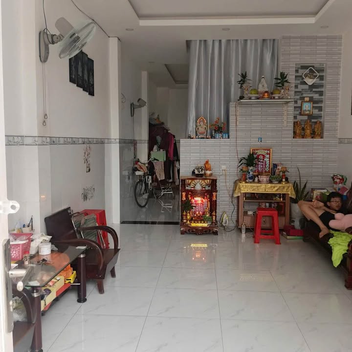 Nhà hướng Nam 1 trệt 1 lầu tại Mỹ Phong, 88m² giá chỉ 1.2 tỷ - Cơ hội vàng cho gia đình bạn!